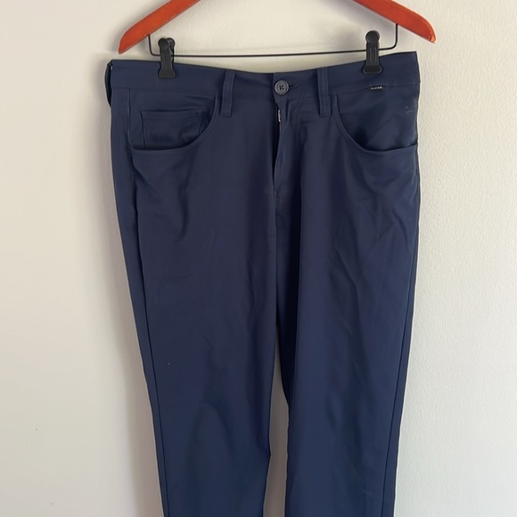 Travis Mathew Level Up Golf Pant in Navy Blue 32 Waist - Picture 4 of 9